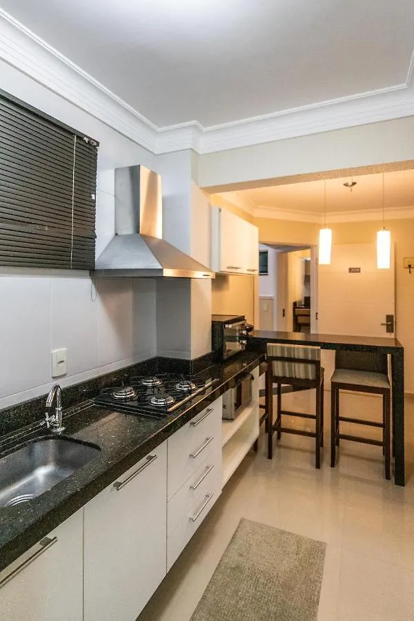 Flat Com Piscina Termica No Bombinhas Summer Beach 0*,